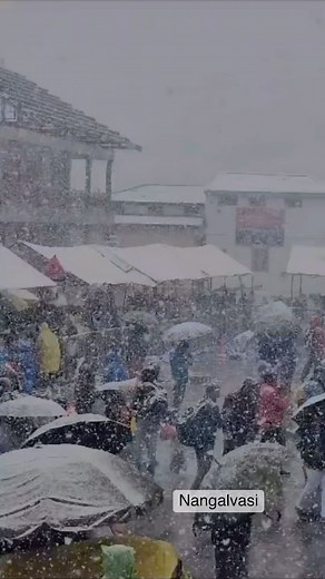 🇳​​🇮​​🇹​​🇮​​🇸​​🇭​ ​🇷​​🇺​​🇭​​🇪​​🇱​​🇦​ on Instagram: "Kedarnath’s winter wonderland is here with fresh snowfall! 🌨 But, the temple doors are closing soon 15 Nov, so plan your visit now to avoid a 6-month wait. Don’t forget to bundle up in these chilly temperatures and make sure your accommodations are sorted! 🏔️ As the auspicious occasion of Navratri begins, Kedarnath Dham has been touched by the first snowfall of the season. This sudden transformation has brought a chill to the air,