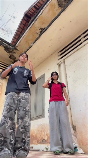 Back!!!! but still wrong dance… #fyp #duo #trend #dance #bisexual