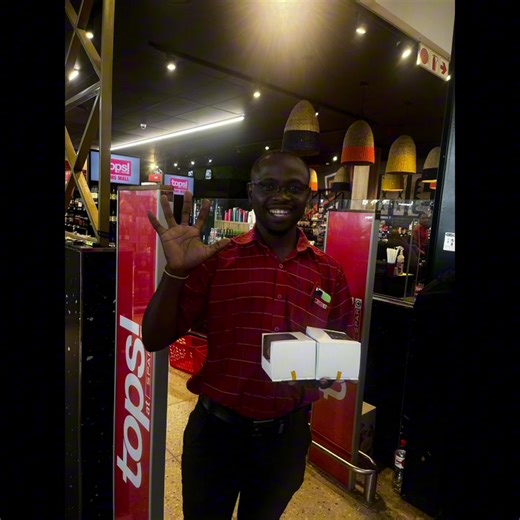 Mams Mall turned 5 today💃🏽🎂🎊🥳 We celebrated this milestone with a cake cutting ceremony, that means sharing a slice of happiness with our community. A big shout to our cake sponsors, Mams Mall Super Spar and Pick n Pay for ensuring that we share more slices of happiness with our beautiful people. Thank you 🙏🏽 ❤️ | Mams Mall