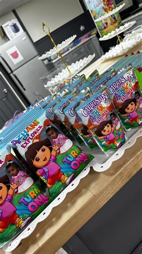 🗺️🎀 Rent today 630-605-6931 Let the adventure begin! Celebrate your child’s birthday with our colorful Dora-inspired party setup. ✨ Soft Play Set ✨ Themed Backdrops ✨ Kids Tables & Chairs ✨ Gift Boxes ✨ Beautiful Party Decor Create a fun and magical space for the little explorers! 📩 Message Happy Planet to book your date. #DoraBirthday #KidsPartySetup #SoftPlayRental #birthdaydecor #tiktok