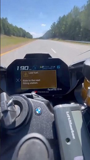 "BMW G310 RR Top Speed Test: Pushing the Limits of Performance and Power on the Open Road!"