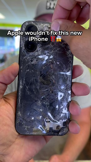 625K views · 10K reactions | Apps didn’t want to repair his iphone  #foryoupage #moneytalkswireless #phonerepair #bridgeportct #prank #funny | Money talks wireless | Facebook