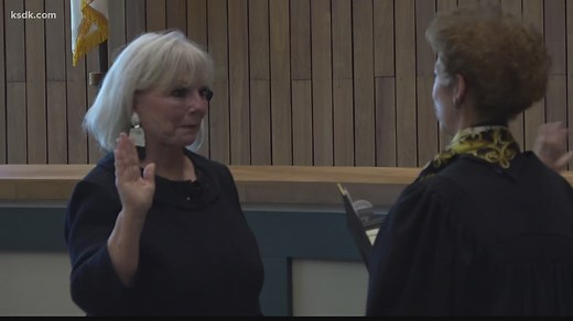 Patty Gregory sworn in as Belleville's first female mayor