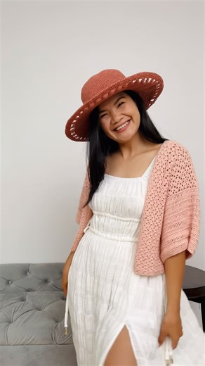 Hello, I’m Wan 😍 | Easy breezy beach outfit idea! Crochet cardigan + sunhat = summer perfection 💕 Free patterns at knitcroaddict.com #crochetsummeroutfit... | Instagram