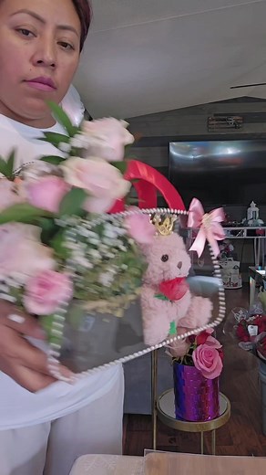 Crea tu propia bolsa acrílica para arreglos florales