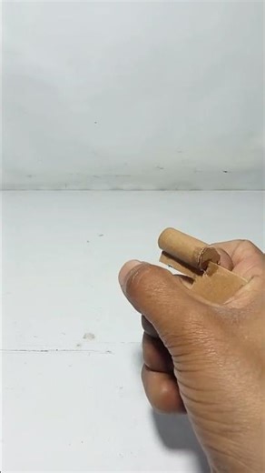 WORLD THE SMALLEST CARDBOARD GUN WEAPON!