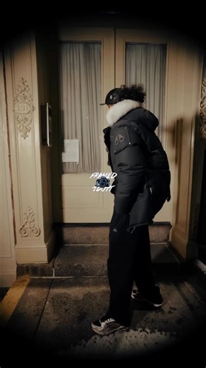 Skyy Glizz 🎫 on Instagram: "“Who You Call” Out Now On All Platforms 🎄❤️ Merry Xmas 🔥🔥🔥🎁 #fyp #viral #explore #reels #explorepage✨"