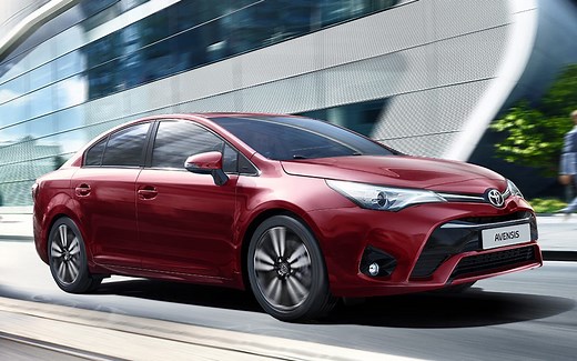 Toyota Avensis - Ficha técnica, prueba, motores, equipamientos, fotos y precios