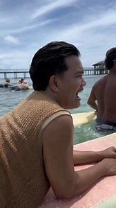 SURFING WHILE SELLING PUTO | Dora mon