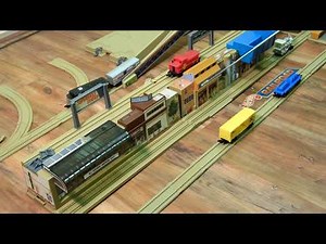 1983 HOT WHEELS RAILROAD Sto N Go Freight Yard and Superrails Train Set