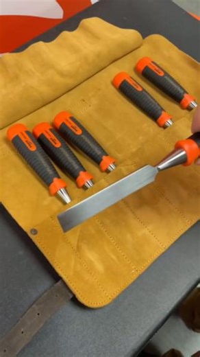 Bahco Official 🌎 on Instagram: "ERGO™ Chisel Set! 🌟 This 6-piece collection (6-32mm) is designed using the innovative ERGO™ process for maximum comfort and efficiency. The split-proof handle, precision ground blade, and safety guard make it perfect for demanding carpentry and construction jobs. 💪🏽 Get yours now, for a superior, long-lasting performance! What projects are you planning with our tools? #bahco #bahcotools #handtools #carpentry #innovation"