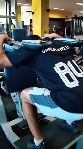 Leg workout on the rack!! #shorts