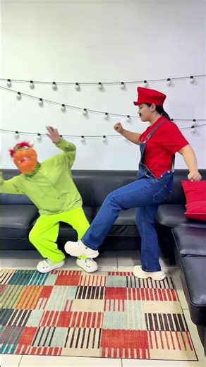 SUPER MARIO RESCUES PEACH #youandmeshow #supermario #supermariobros