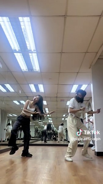 Best Money Pull Up Dance Challenge by Pix!e Jane & Mita