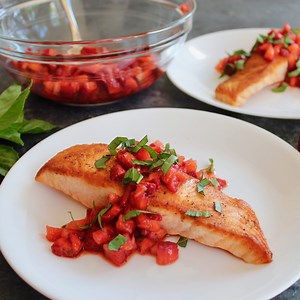 Salmon with Strawberries, Balsamic and Basil