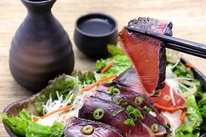 ソウダガツオとは？どんな魚？味わい・旬の時期〜食べ方・レシピのおすすめまで紹介！