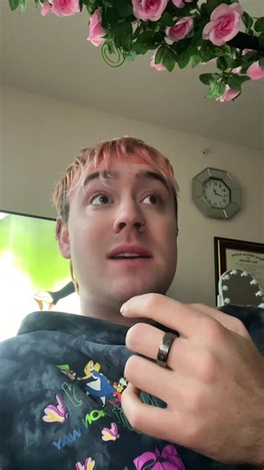 When my kids are being kids but I’m on the phone. #childcare #asl