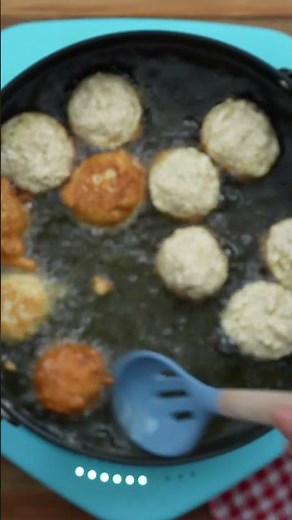 Magical Homemade Donut Holes – Easy Recipe for Fluffy Bites!