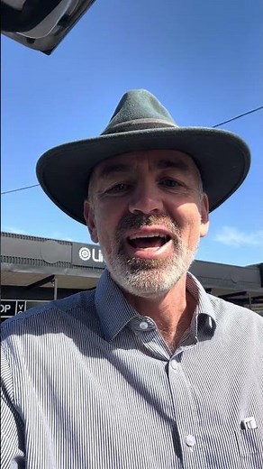 Incredible Vintage Shell Crate Found Hidden in Op Shop! | 1930s Petroliana Discovery