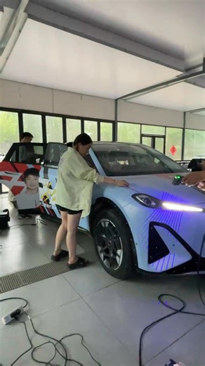 YINK Car Window Tint Cutting Software Update 🚗 2026 Hongqi HS6 PHEV has been added to the YINK precut software! More coverage, higher accuracy, and better efficiency for your business. YINK software: Always updating. Always improving. Contact me and get a FREE TRIAL now! WA: wa.me/8618137666815 TE: t.me/CardenChen #carwindowtintcuttingsoftware #hongqihs6 #precutsoftware #ppfsoftware | Carden Chen