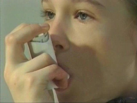 Inhalation mit dem Dosieraerosol