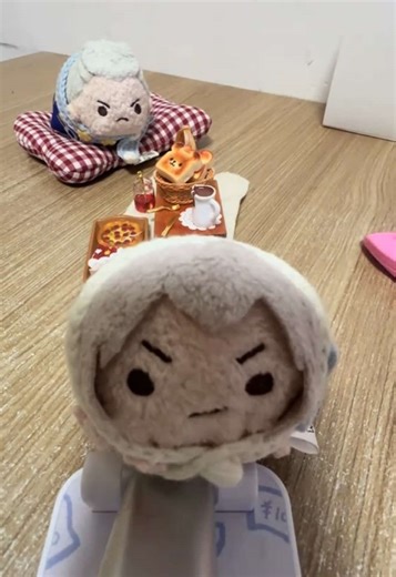 Delicious Pudding Time with Dante and Vergil!