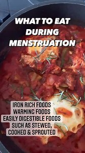 🩸 What to eat when you are menstruating 🩸 During menstruation, female sex hormones (estrogen and progesterone) are at their lowest and we’re losing iron when we bleed. This means that it's important to consume a lot of warming and iron-rich foods. It’s also a good time to consume foods like stews and cooked foods as they’re already partially broken down and take less energy to digest. Thanks to our Nutrition graduate Judy Cho, why not try our shakshuka recipe for your next menstruation? (Or pr