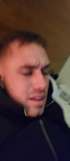 no padding on the headboards gives you a baldy bit 🤣🤣🤣