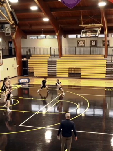 🔥The 76ers Drill: High-Energy Transition & 3-on-3 ⏩The 76ers Drill combines transition, conditioning & competitive 3-on-3 play. ⛹️‍♂️Players sprint the floor, finish at the rim, touch the foul line, get back on defense, and immediately compete again. 🌟This is from @utoledoMen's Basketball🚀head🏀coach Tod Kowalczyk's video: 'Competitive Practice Drills for High Energy Offensive Execution!'#learnfromthebest #BecomeYourBest #basketball #basketballcoaching #foryoupage #basketballtiktok⚡#fyp