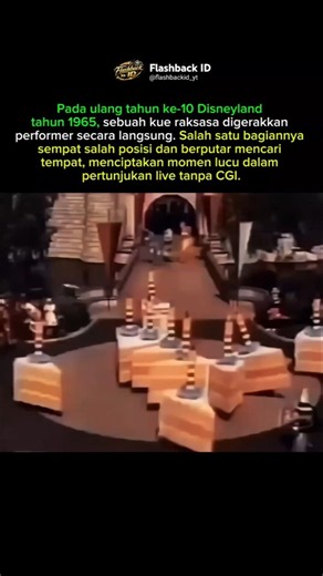 Saat Kue Raksasa Disneyland Bingung Cari Posisi 😂
