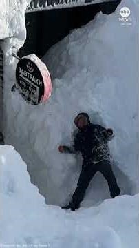 Record snowfall buries Russian town