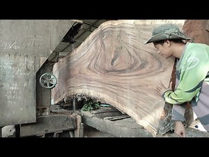 THE MOST BEAUTIFUL PATTERN FROM A GIANT TREE TRUNK! Genius Wood Splitting Technique at the Sawmill