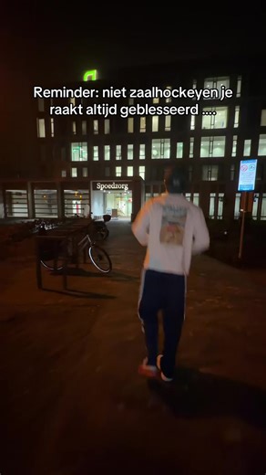 4 jaar achter elkaar dat ik naar het ziekenhuis moet door een zaalongeluk…. #hockeynl #zaalhockey #blessure