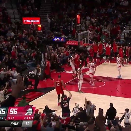 Deni Avdija’s Poster Dunk Sparks Blazers’ 16-Pt Comeback Win! #nba #highlights #sports #shorts