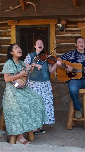 Bluegrass + Hymns = YES or YES?!!! 🪕 #bluegrassgospel #hymns #bluegrassmusic #oldhymns