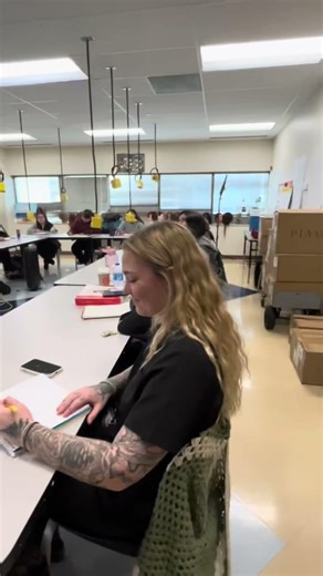 ✂️ Live from PIAM (pretty in a minute): real techniques, real models, and real education! 💥😍