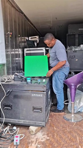 Efficient Tech Support for Event Screen Issues