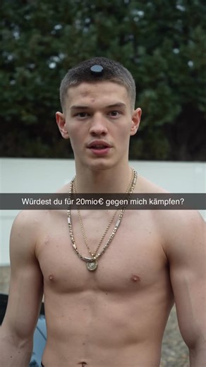 Bogdan Vogt on Instagram: "Ich Kämpfe! Der Termin steht ✍️ Folge mir um den Kampf nicht zu verpassen! #boxen #kampf #boxkampf #geld #viral"