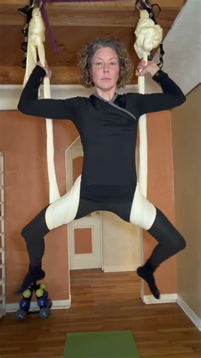 Aerial Backstraddle → Goddess → Backstraddle | Lift, Flip & Return