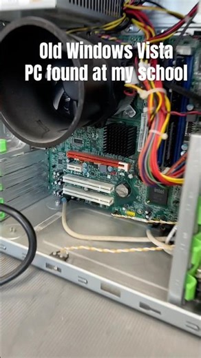 Old Windows Vista PC found at my school #oldpc #windowsvista #schoolpc