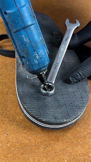 Quick fix for broken flip flops 🩴✨#flipflopfix #diyrepair #quickfix | Beamish DIY