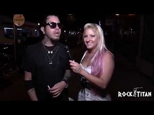 Crazy Town singer Bobby Reeves get fresh with Video Jockey Heather Mae