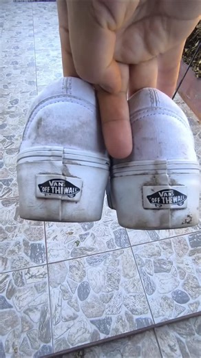 Cleantillaz on Instagram: "Servicio Lavandería Full para estas increíbles Vans Old Skool Stackform de nuestra amiga @andreita__ps 👟✨ ​En Cleantillaz nos encargamos de cada detalle para que tus favoritas vuelvan a la vida: ​🧼 Limpieza Profunda: Tratamiento integral (interior, exterior y suelas). ​✨ Especialista en Vans: Limpieza al detalle de los diferentes materiales ​🧴 Cuidado de midsole: Volviendo el blanco radiante de la Mediasuela. ​"Las limpiamos como si fuesen nuestras ❤️" — Ese es nues