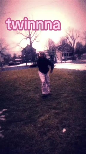 daliciadabest112 (@daliciadabest112)’s video of twins