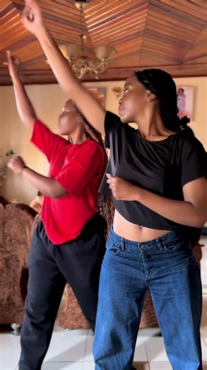 Premier essaie sur 100😡🤣 Bref tout est bien le son , la chorée 😭😔❤️ Cc: @LE HEMPE 🇨🇲 @Cysoul Offishal💜 @Brindystone🦋🇨🇲 @TALENTED AFRO ON TIK TOK #fy #trend #viraltiktok #pourtoi