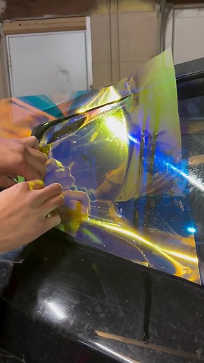 Cómo polarizar ventanas con recistol blanco