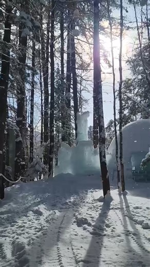 New Hampshire, today’s the day! We're lighting up the winter sky earlier than ever with shimmering archways, sleigh rides, and frosty fairytales. Let the wonder begin 🏰✨ ⏰ Get your tickets at https://bit.ly/3KJRHJd | Ice Castles