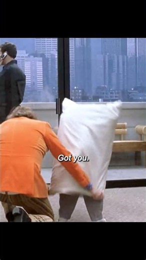 Austin Powers vs Mini-Me 😂🕶️💥