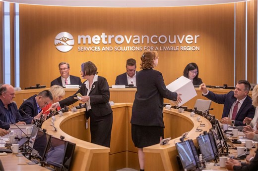 Municipal affairs minister urges Surrey to work out its issues with Metro Vancouver