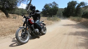 2017 Yamaha SCR950 – First Ride